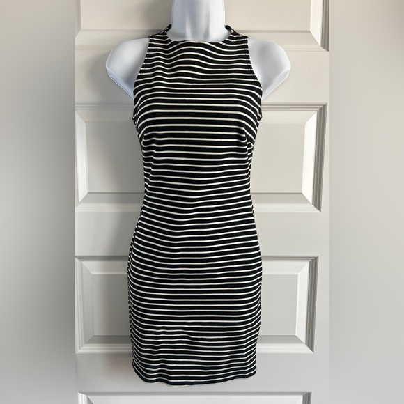 Windsor Dresses & Skirts - 2/$25 WINDSOR XS Striped Black and White Sleeveless Bodycon Dress